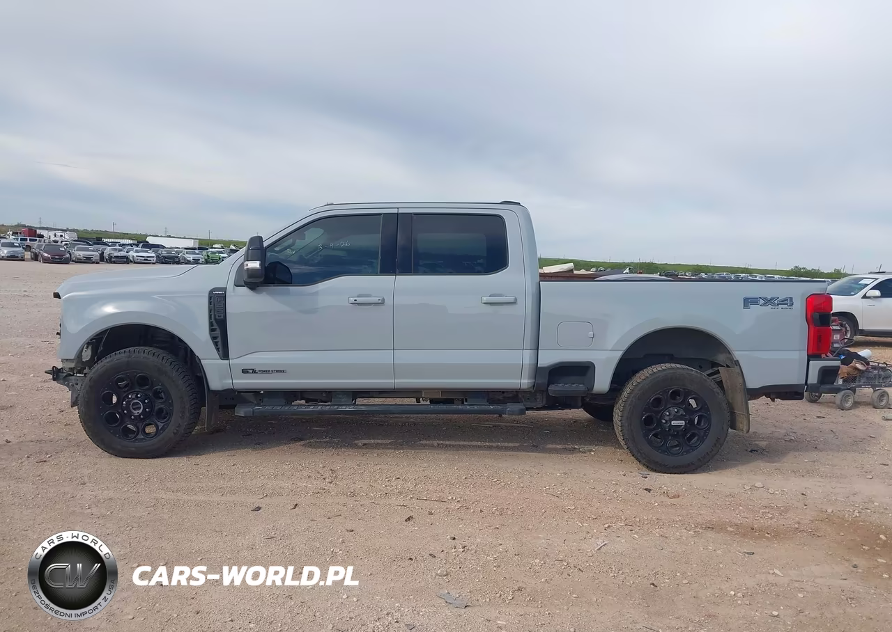 2025 Ford F-350 Lariat VIN:1FT8W3BT1SEC12356 - 17