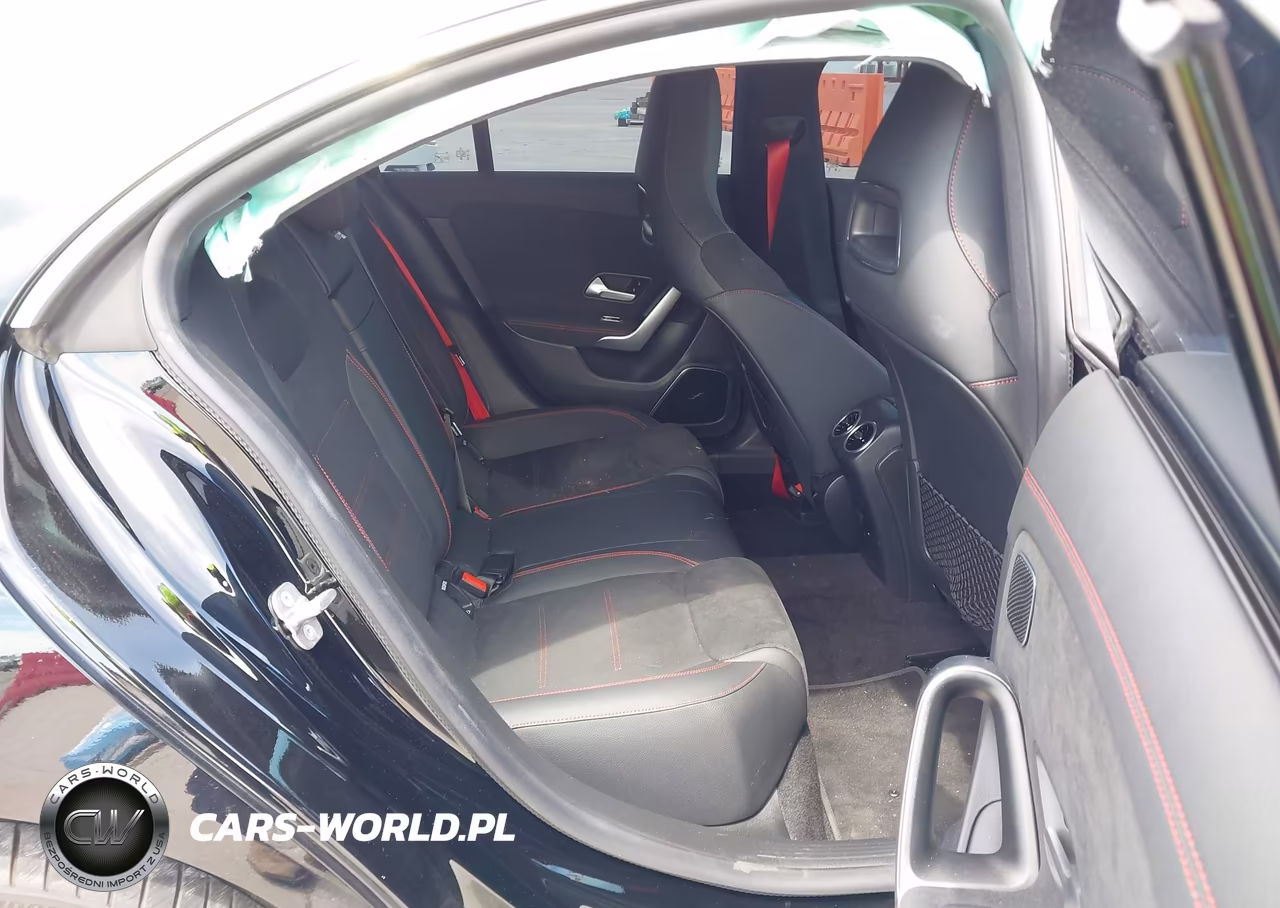 2025 Mercedes-Benz Amg Cla 35 4Matic VIN:W1K5J5BB3SN540128 - 8