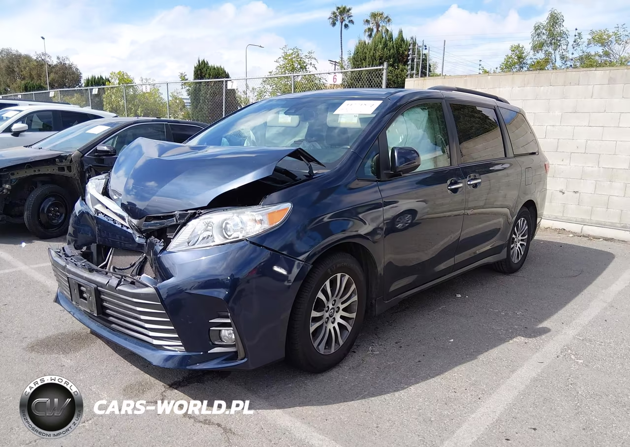 2018 Toyota Sienna Xle Premium 8 Passenger VIN:5TDYZ3DC2JS903702 - 2