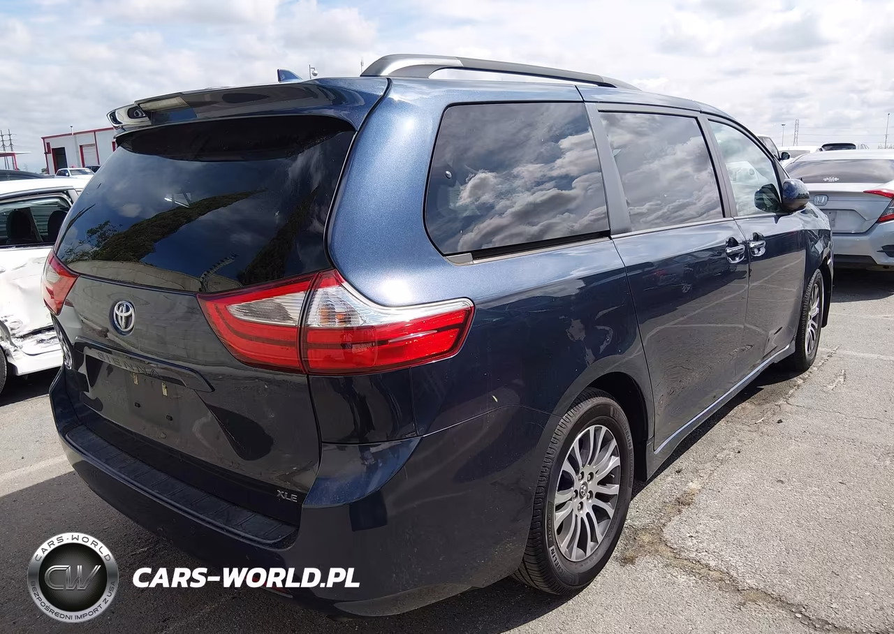 2018 Toyota Sienna Xle Premium 8 Passenger VIN:5TDYZ3DC2JS903702 - 4