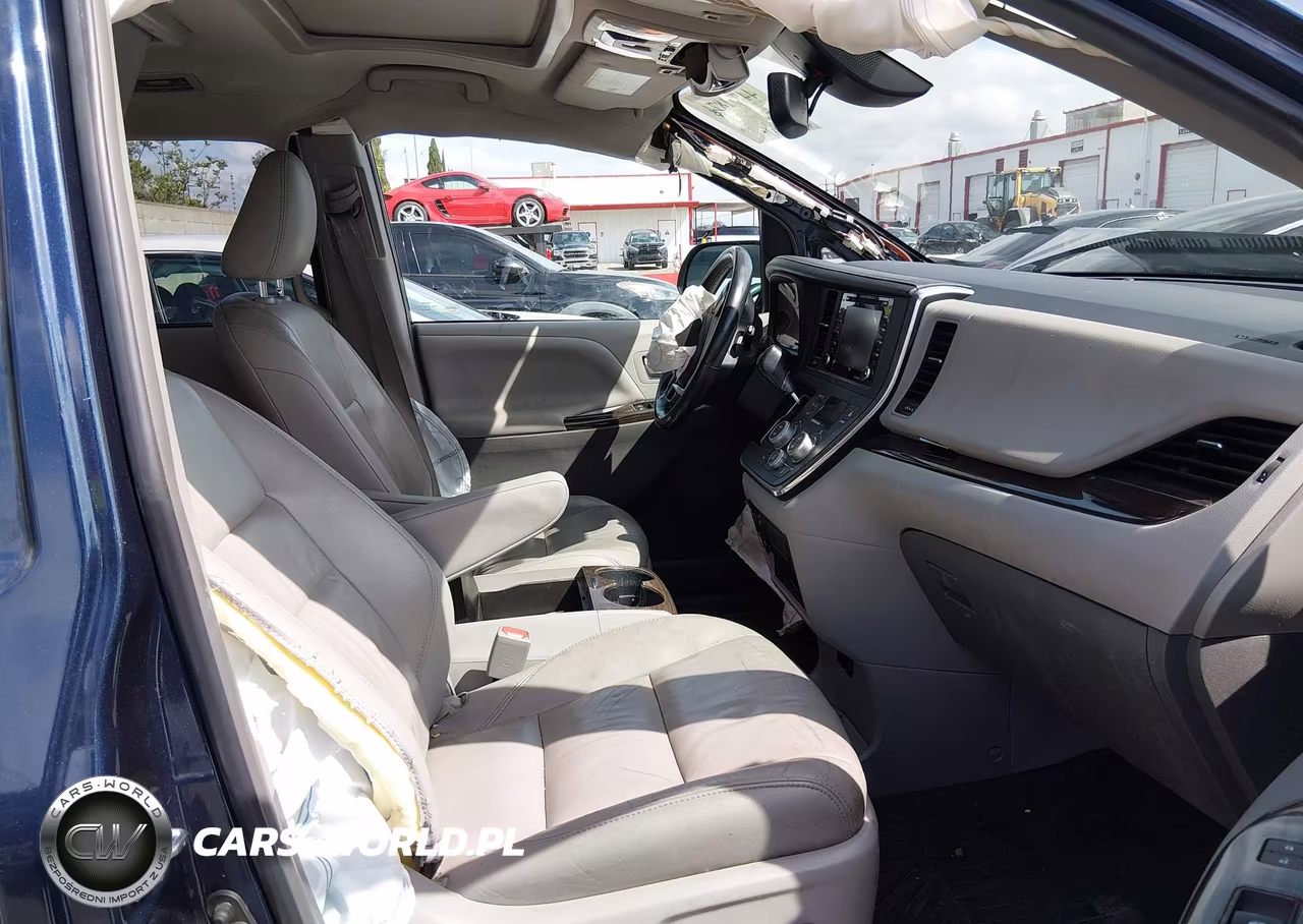2018 Toyota Sienna Xle Premium 8 Passenger VIN:5TDYZ3DC2JS903702 - 5