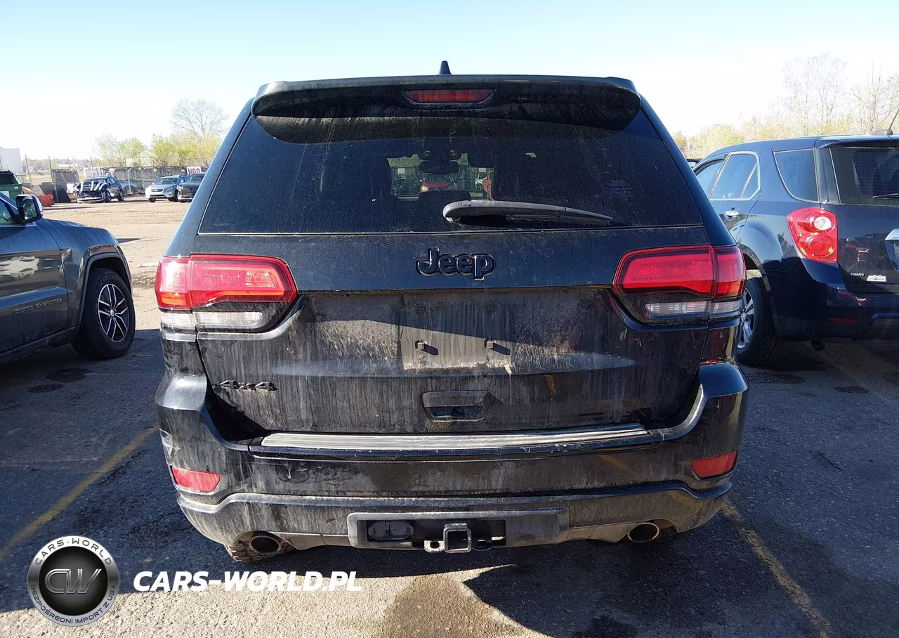 2015 Jeep Grand Cherokee Altitude VIN:1C4RJFAGXFC157822 - 16