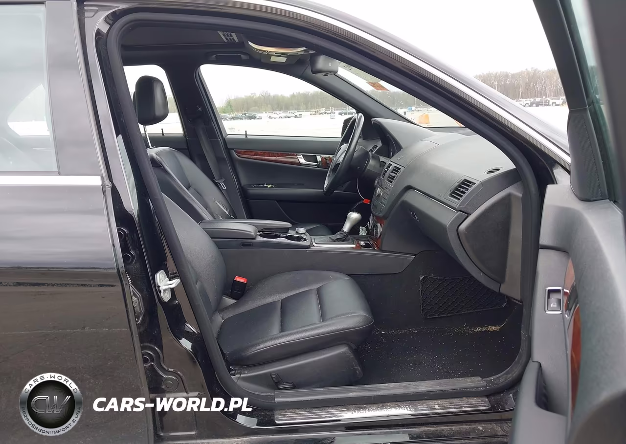2011 Mercedes-Benz C 300 Sport 4Matic VIN:WDDGF8BB9BR186975 - 5