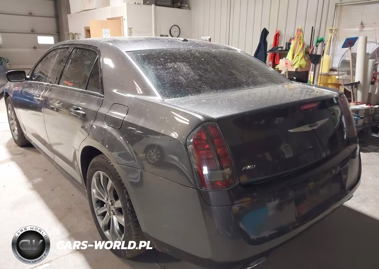 2014 Chrysler 300 300S VIN:2C3CCAGT7EH345544 - 3