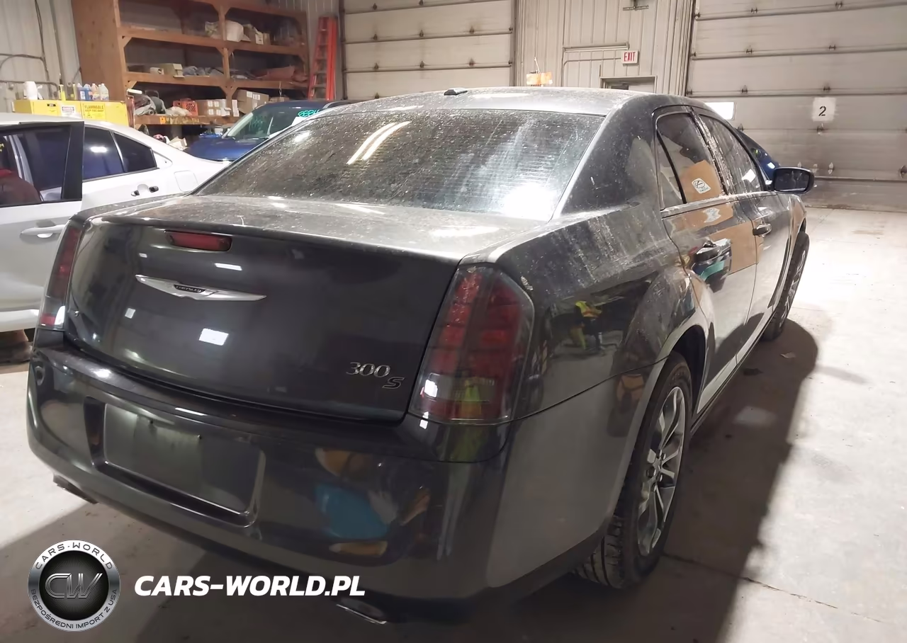 2014 Chrysler 300 300S VIN:2C3CCAGT7EH345544 - 4