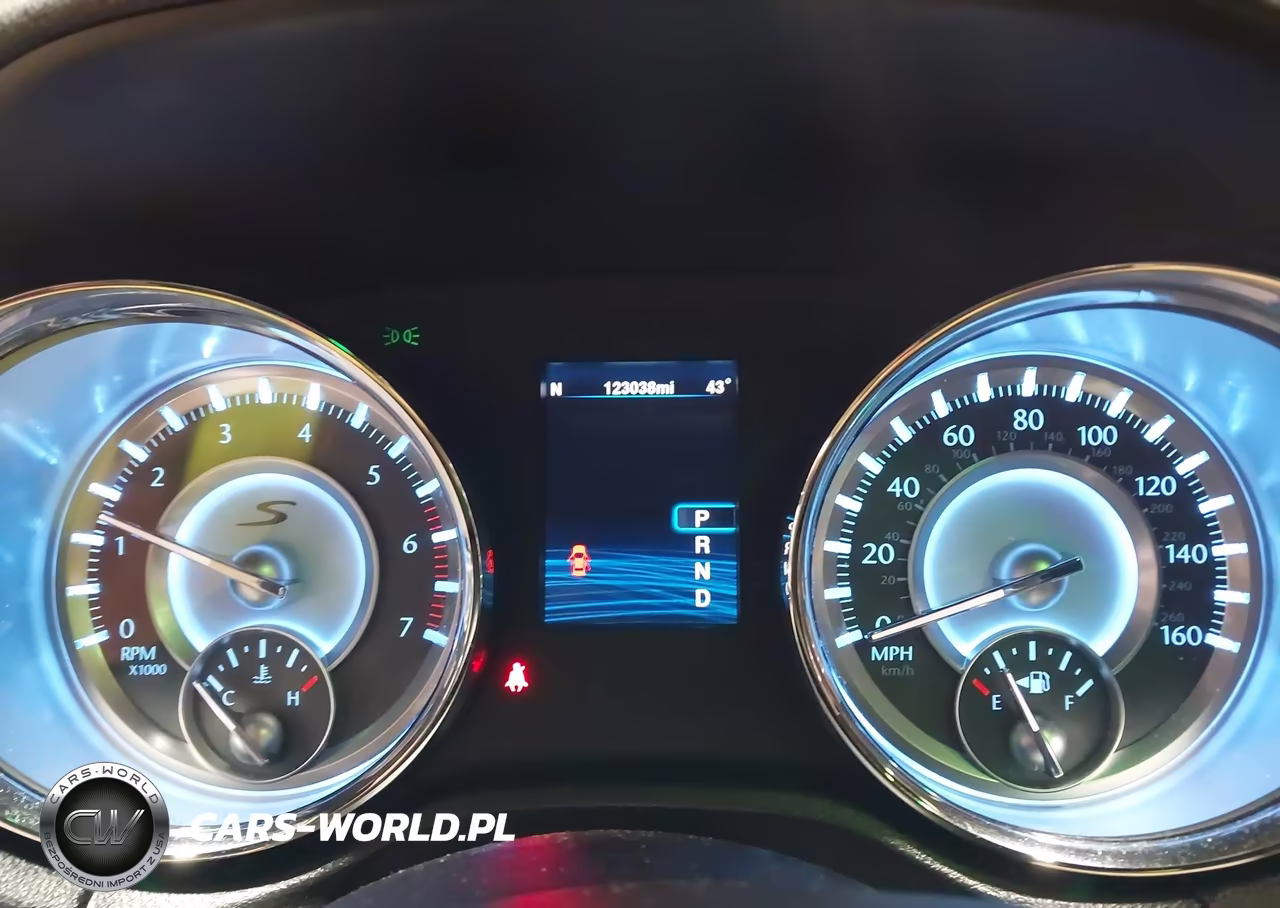 2014 Chrysler 300 300S VIN:2C3CCAGT7EH345544 - 7