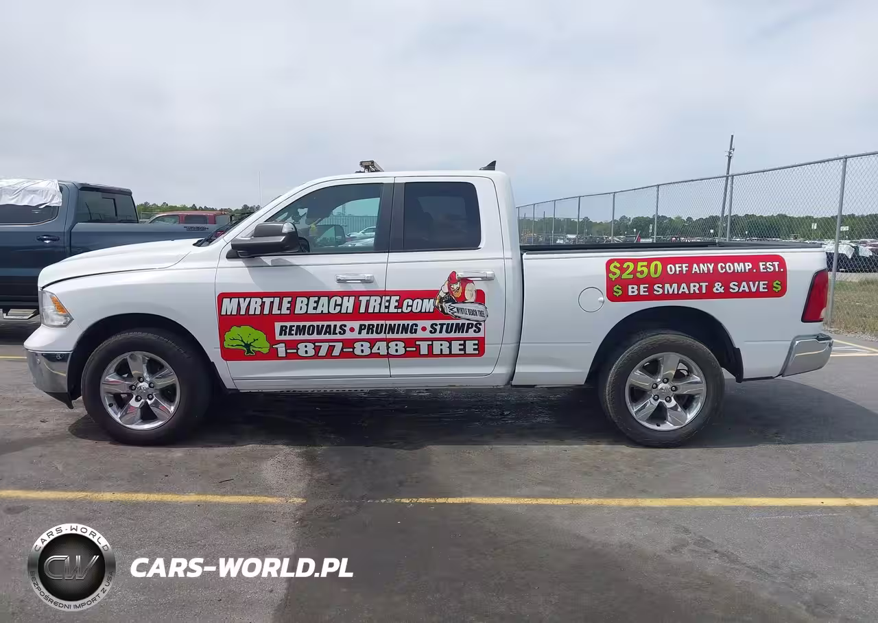 2018 Ram 1500 Big Horn 4X4 6'4 Box VIN:1C6RR7GG0JS103876 - 13