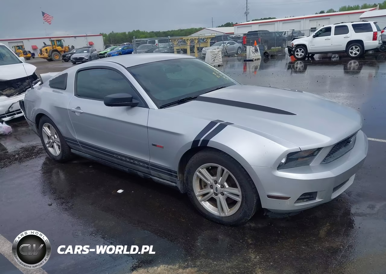 2012 Ford Mustang V6
