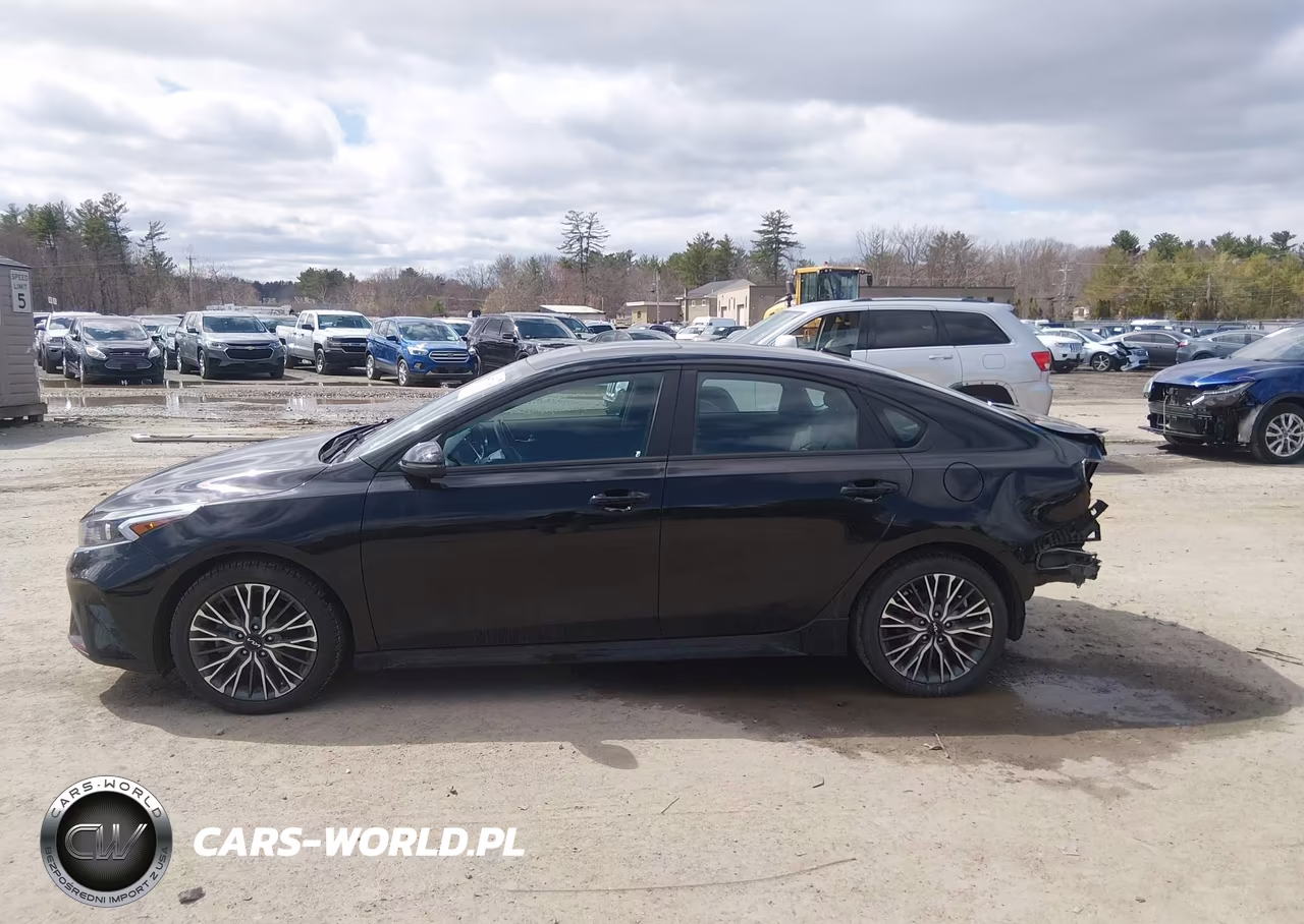 2023 Kia Forte Gt-Line VIN:3KPF54AD9PE607987 - 15