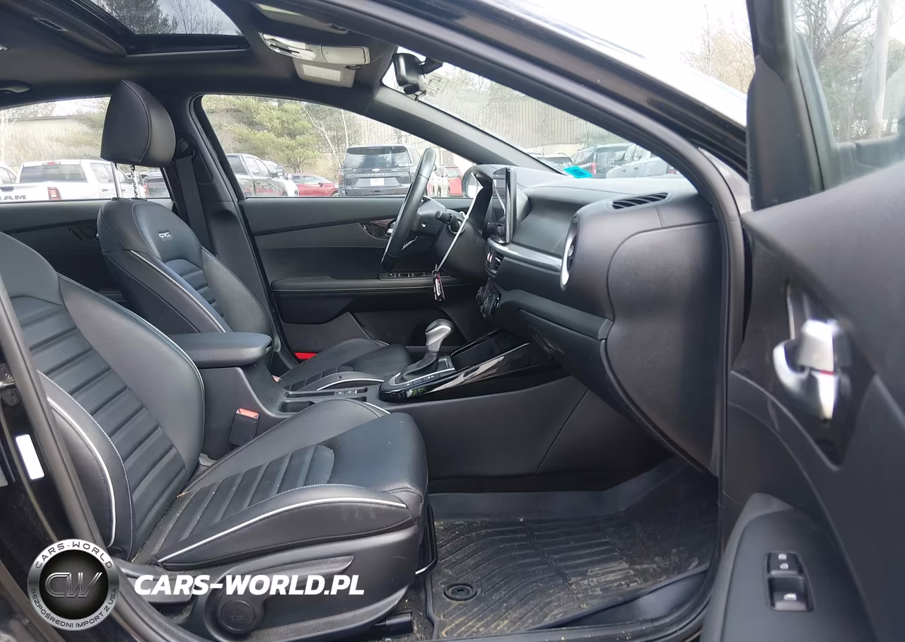 2023 Kia Forte Gt-Line VIN:3KPF54AD9PE607987 - 5