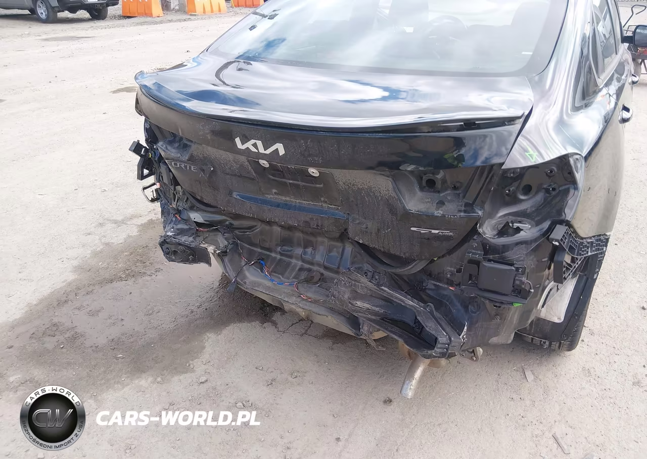2023 Kia Forte Gt-Line VIN:3KPF54AD9PE607987 - 6
