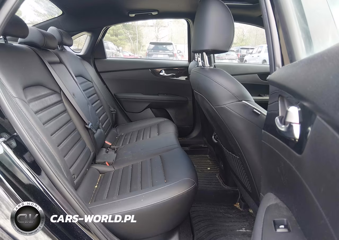 2023 Kia Forte Gt-Line VIN:3KPF54AD9PE607987 - 8
