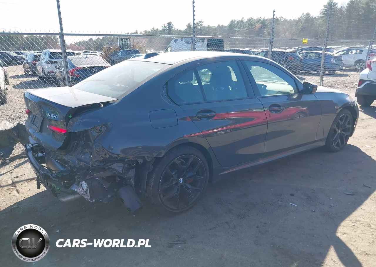 2025 BMW 330I xDrive VIN:3MW89CW05S8F24624 - 4