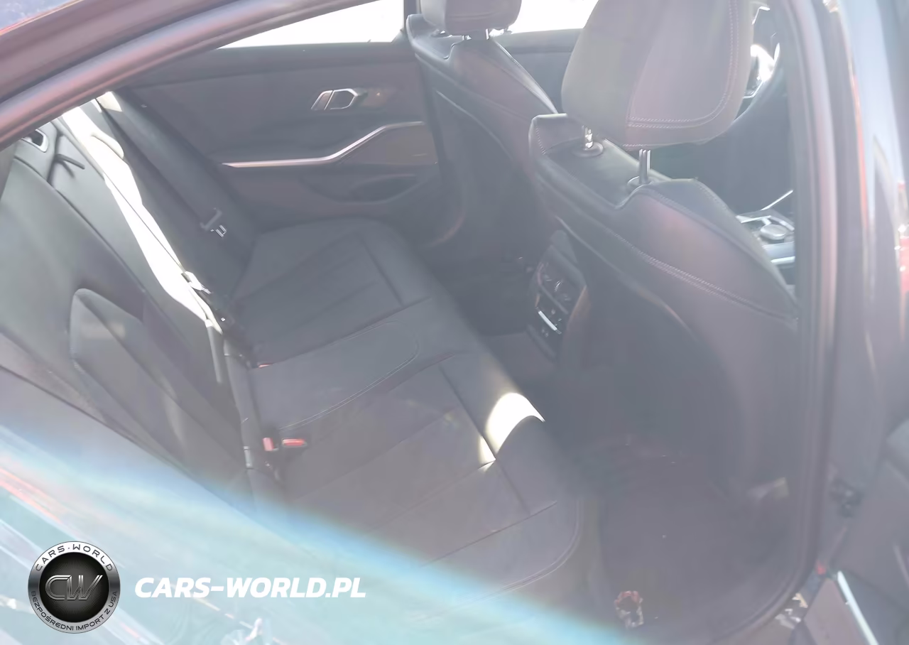 2025 BMW 330I xDrive VIN:3MW89CW05S8F24624 - 8
