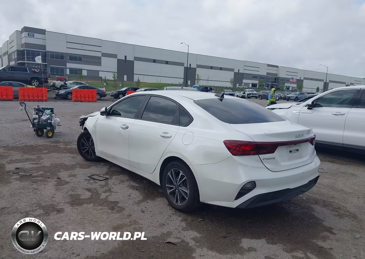 2024 Kia Forte Lxs VIN:3KPF24AD4RE737543 - 3