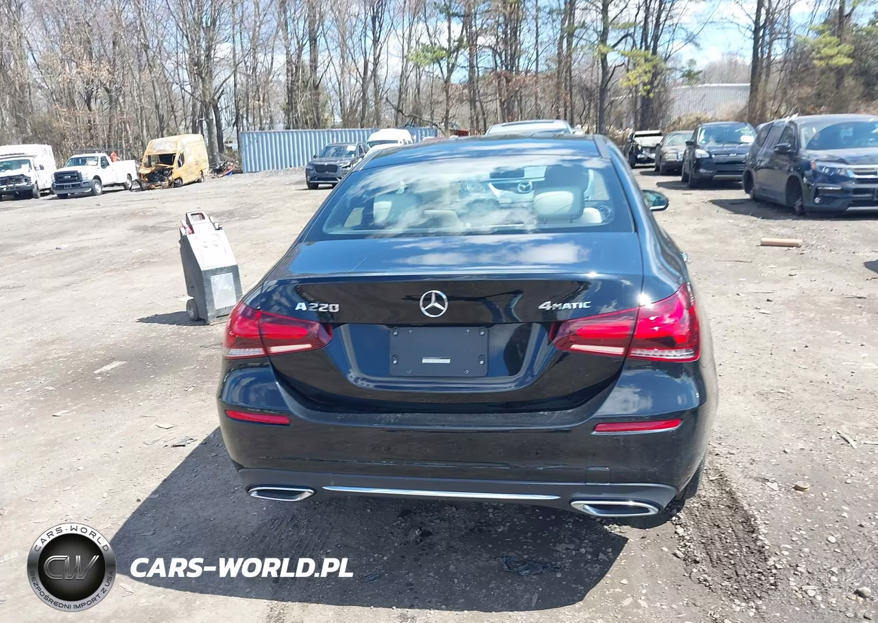 2022 Mercedes-Benz A 220 4Matic VIN:W1K3G4FB9NJ374414 - 17