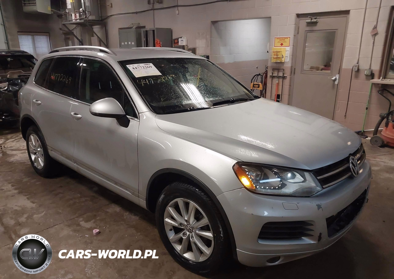 2014 Volkswagen Touareg 3.6L Sport