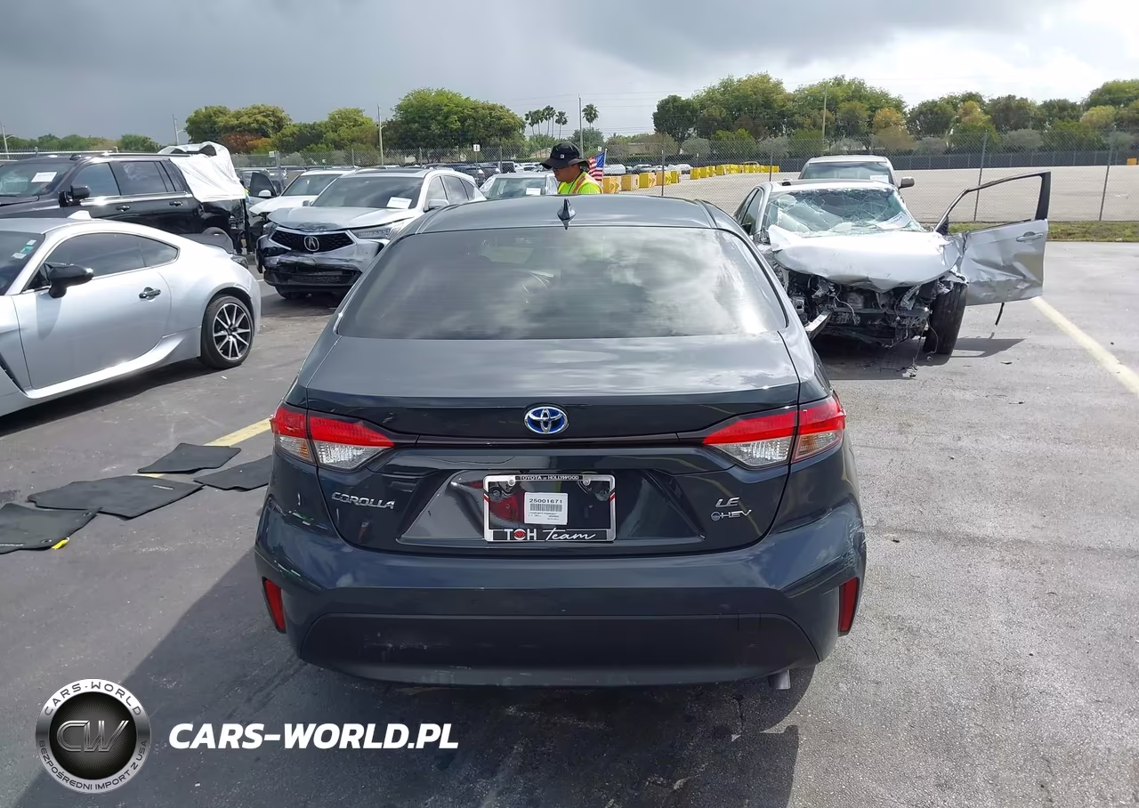 2025 Toyota Corolla Hybrid Le VIN:JTDBCMFE1S3083837 - 16