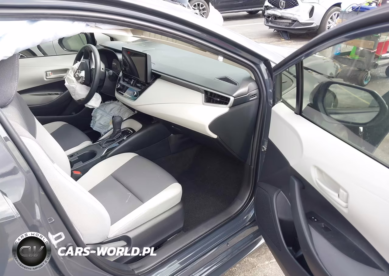 2025 Toyota Corolla Hybrid Le VIN:JTDBCMFE1S3083837 - 5