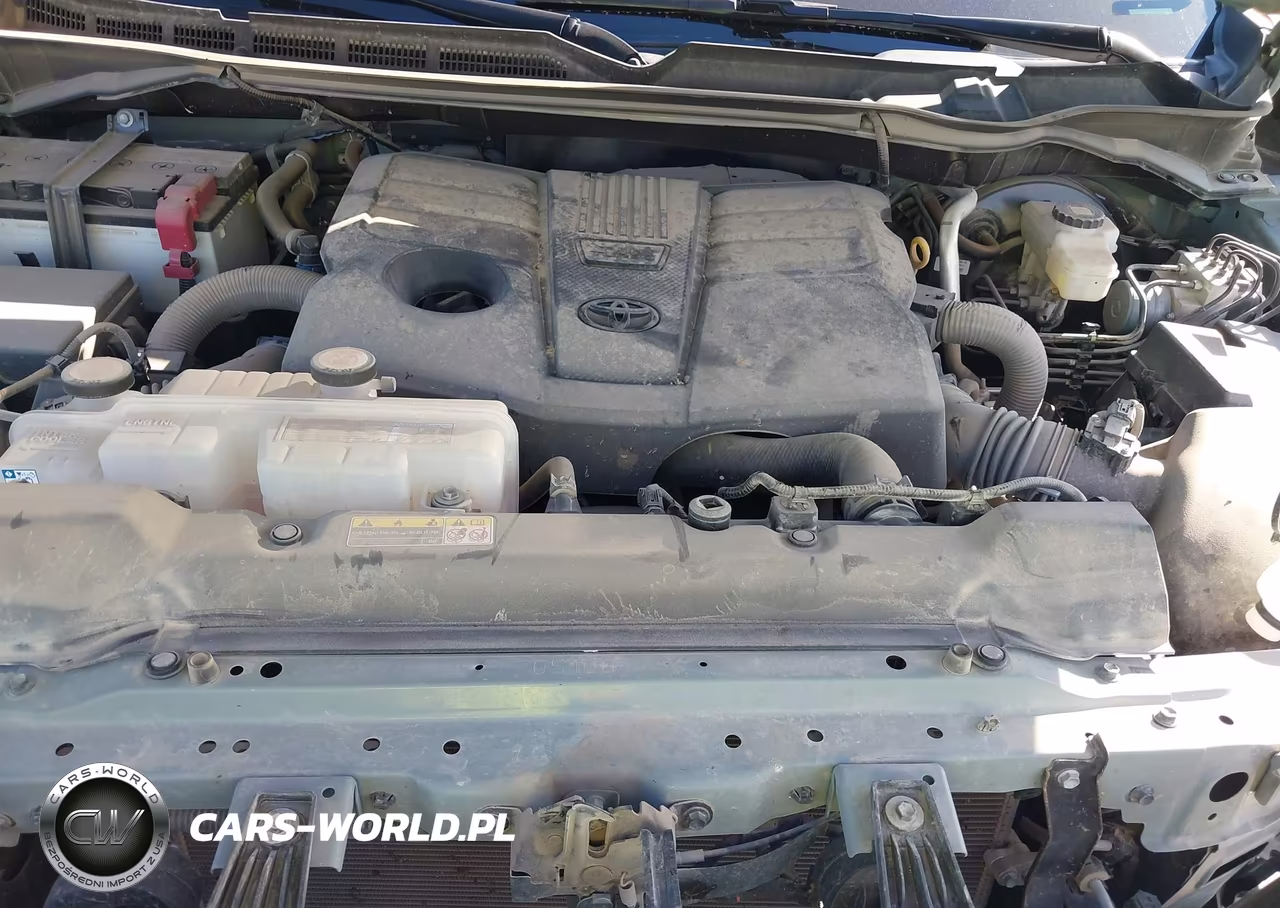 2025 Toyota Tundra Limited VIN:5TFJA5DB6SX249326 - 10
