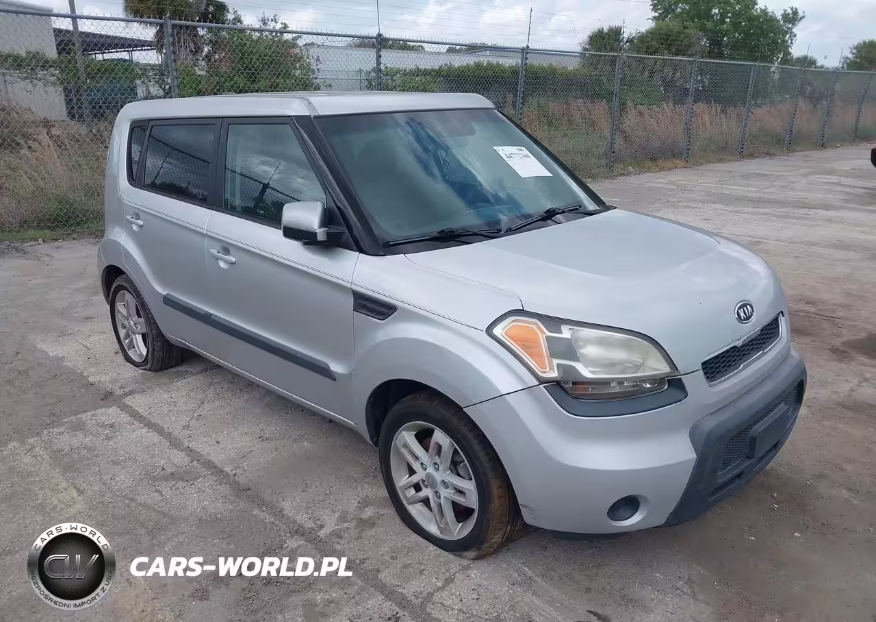 2011 Kia Soul +