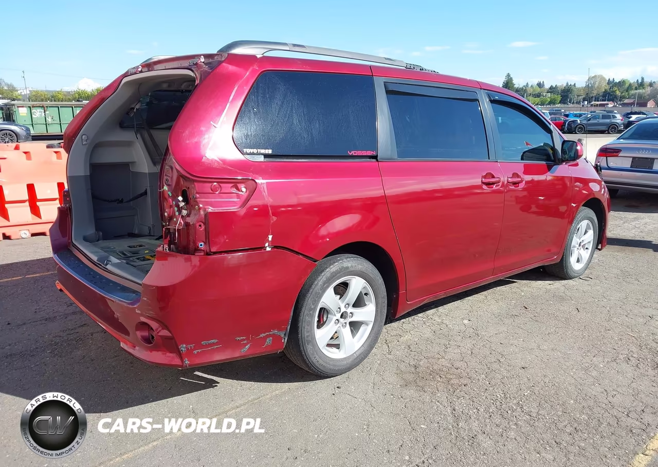 2012 Toyota Sienna Le V6 8 Passenger VIN:5TDKK3DC4CS199760 - 4