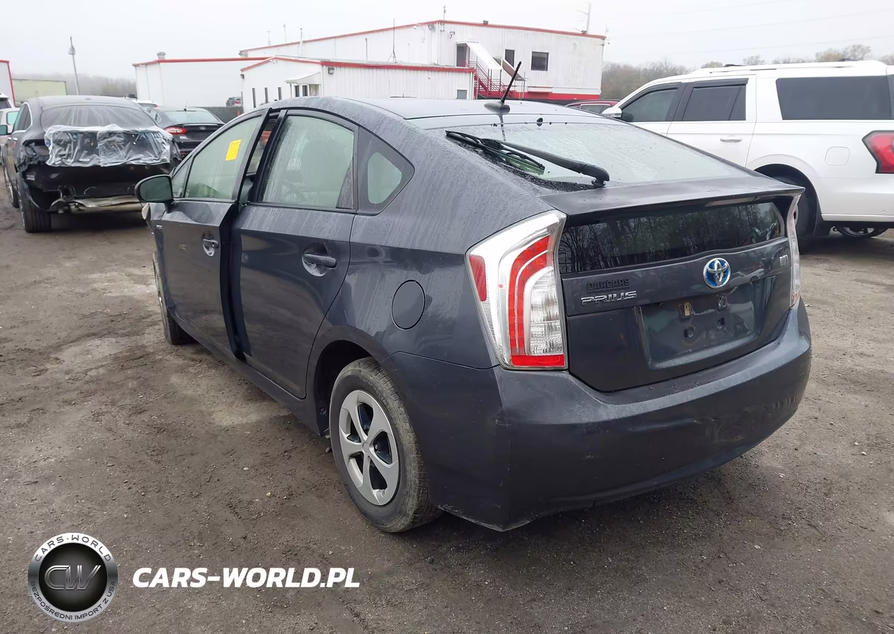 2013 Toyota Prius Three VIN:JTDKN3DUXD5546337 - 3