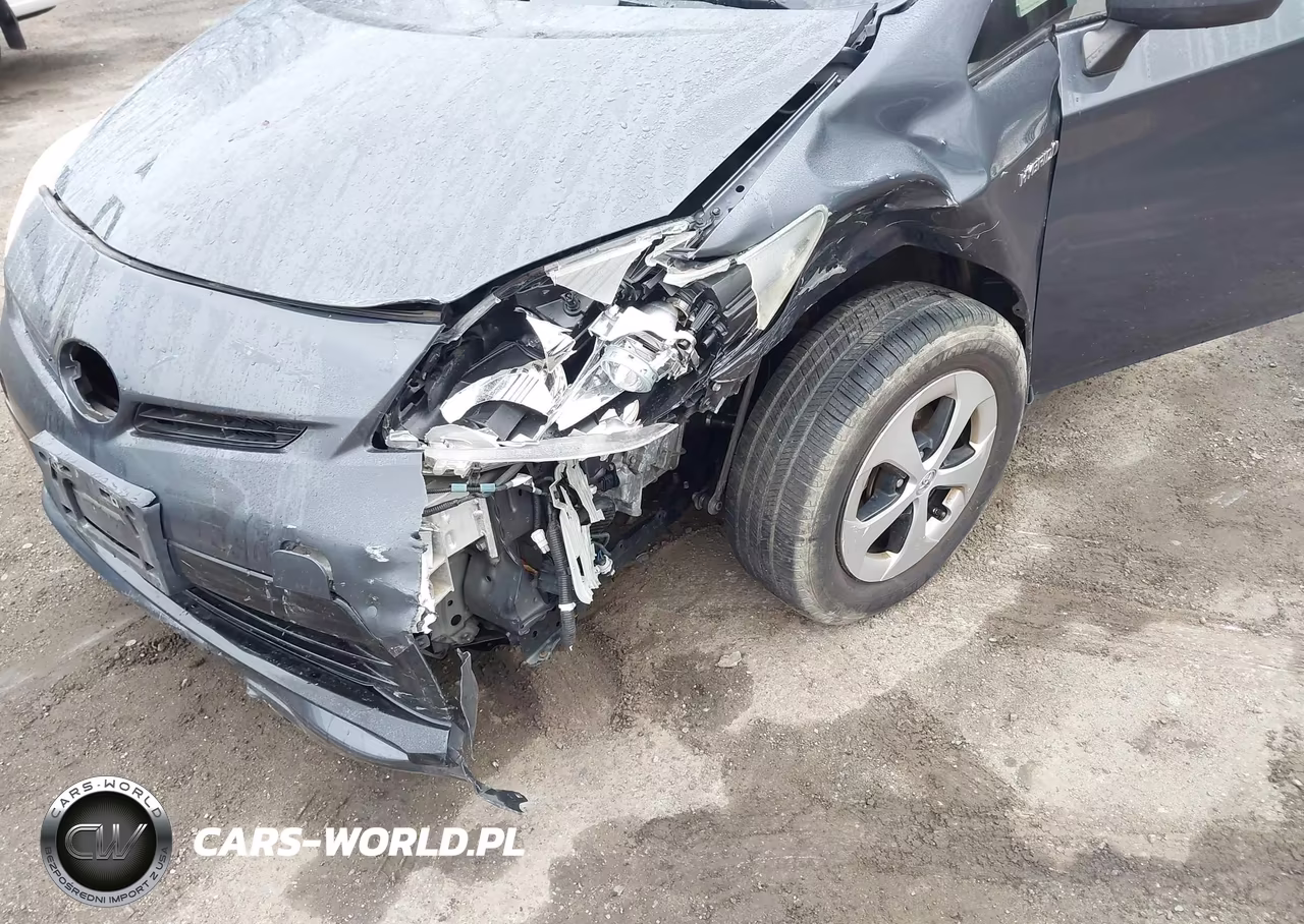 2013 Toyota Prius Three VIN:JTDKN3DUXD5546337 - 6