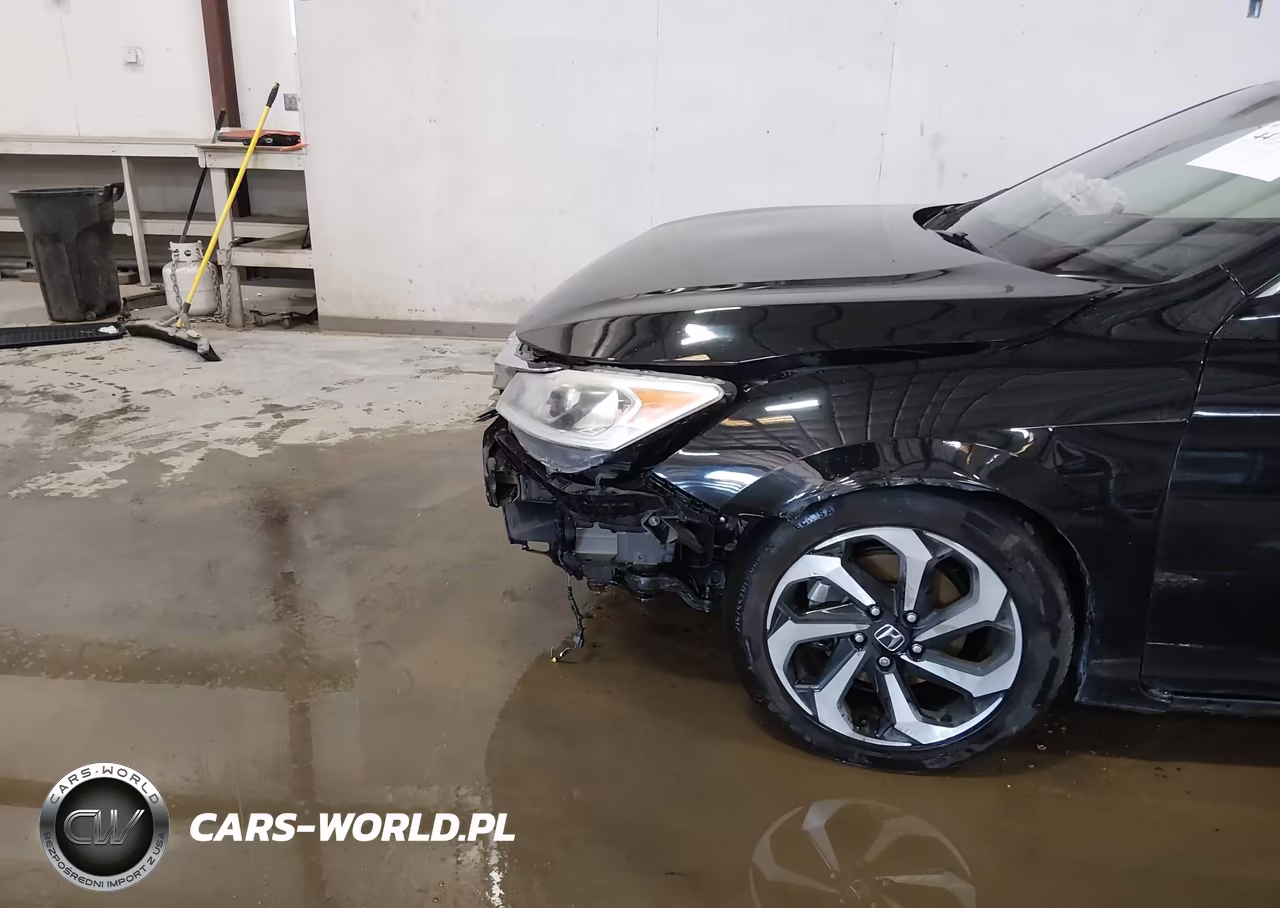 2017 Honda Accord Ex-L V6 VIN:1HGCR3F88HA007786 - 18