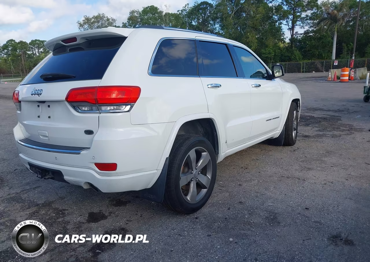 2014 Jeep Grand Cherokee Overland VIN:1C4RJECG5EC461078 - 4