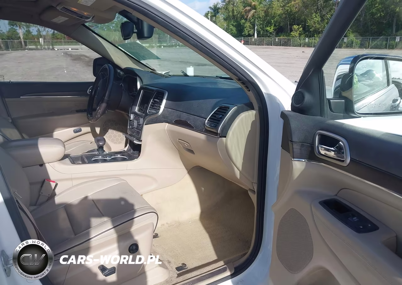 2014 Jeep Grand Cherokee Overland VIN:1C4RJECG5EC461078 - 5