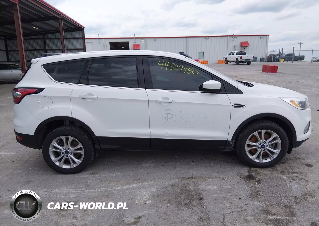 2017 Ford Escape Se VIN:1FMCU9GD2HUD78321 - 14