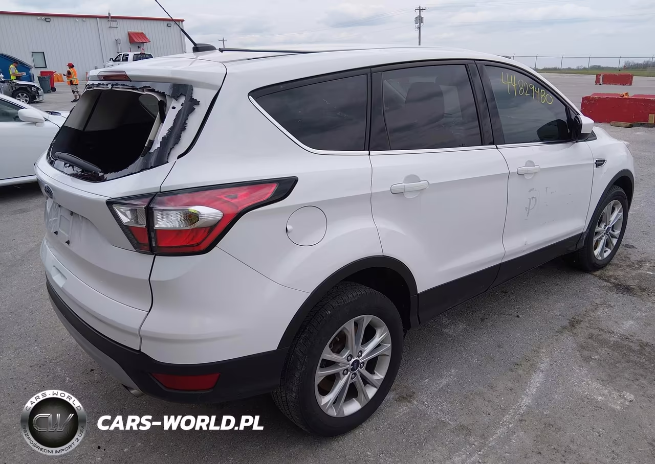 2017 Ford Escape Se VIN:1FMCU9GD2HUD78321 - 4