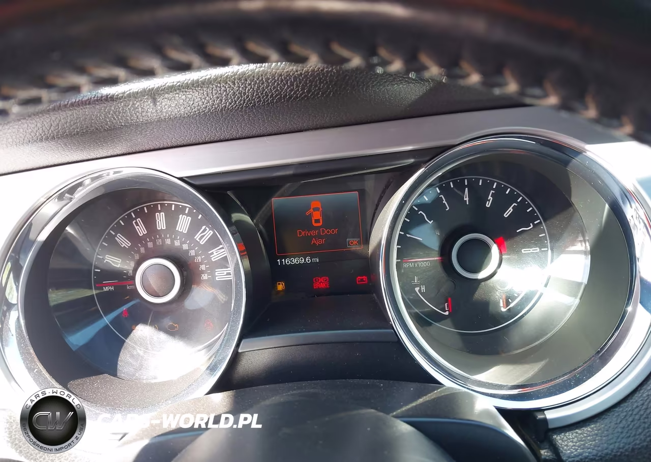 2014 Ford Mustang V6 Premium VIN:1ZVBP8AM0E5277372 - 7
