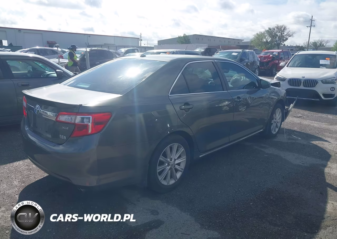 2012 Toyota Camry Hybrid Xle VIN:4T1BD1FK3CU045440 - 4