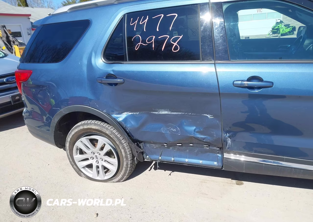 2019 Ford Explorer Xlt VIN:1FM5K8D82KGB32200 - 6