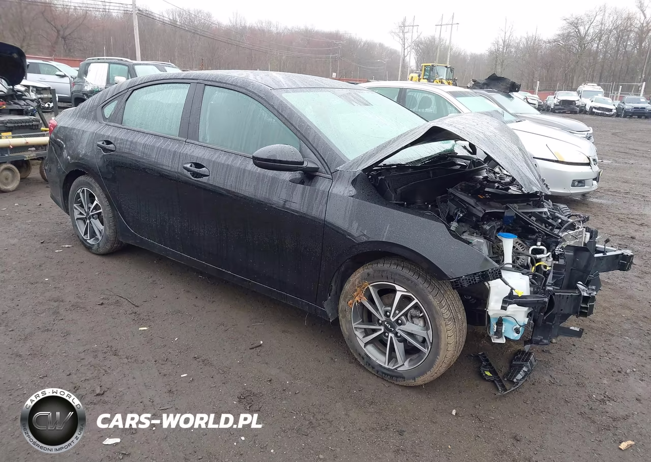 2022 Kia Forte Lxs – zdjęcie 1 z 17