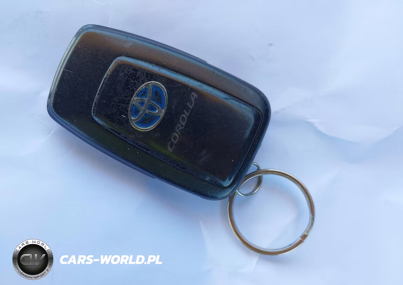 2022 Toyota Corolla Hybrid Le VIN:JTDEAMDE0NJ048230 - 11