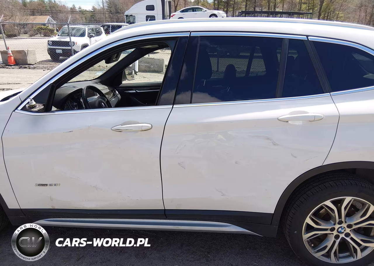 2017 BMW X1 xDrive28I VIN:WBXHT3Z37H4A52289 - 15