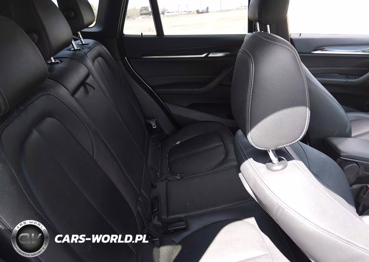 2017 BMW X1 xDrive28I VIN:WBXHT3Z37H4A52289 - 8