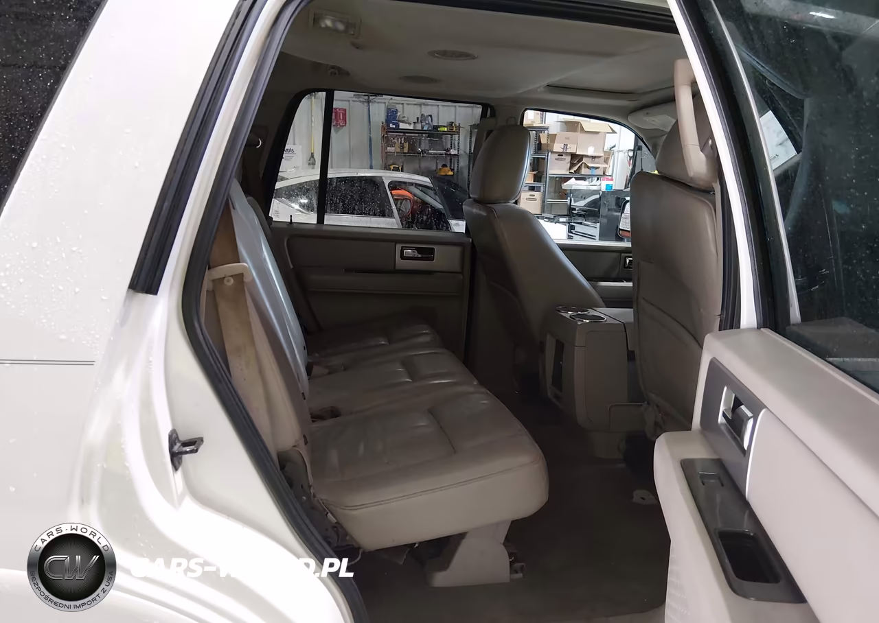 2013 Ford Expedition Limited VIN:1FMJU2A51DEF02695 - 8