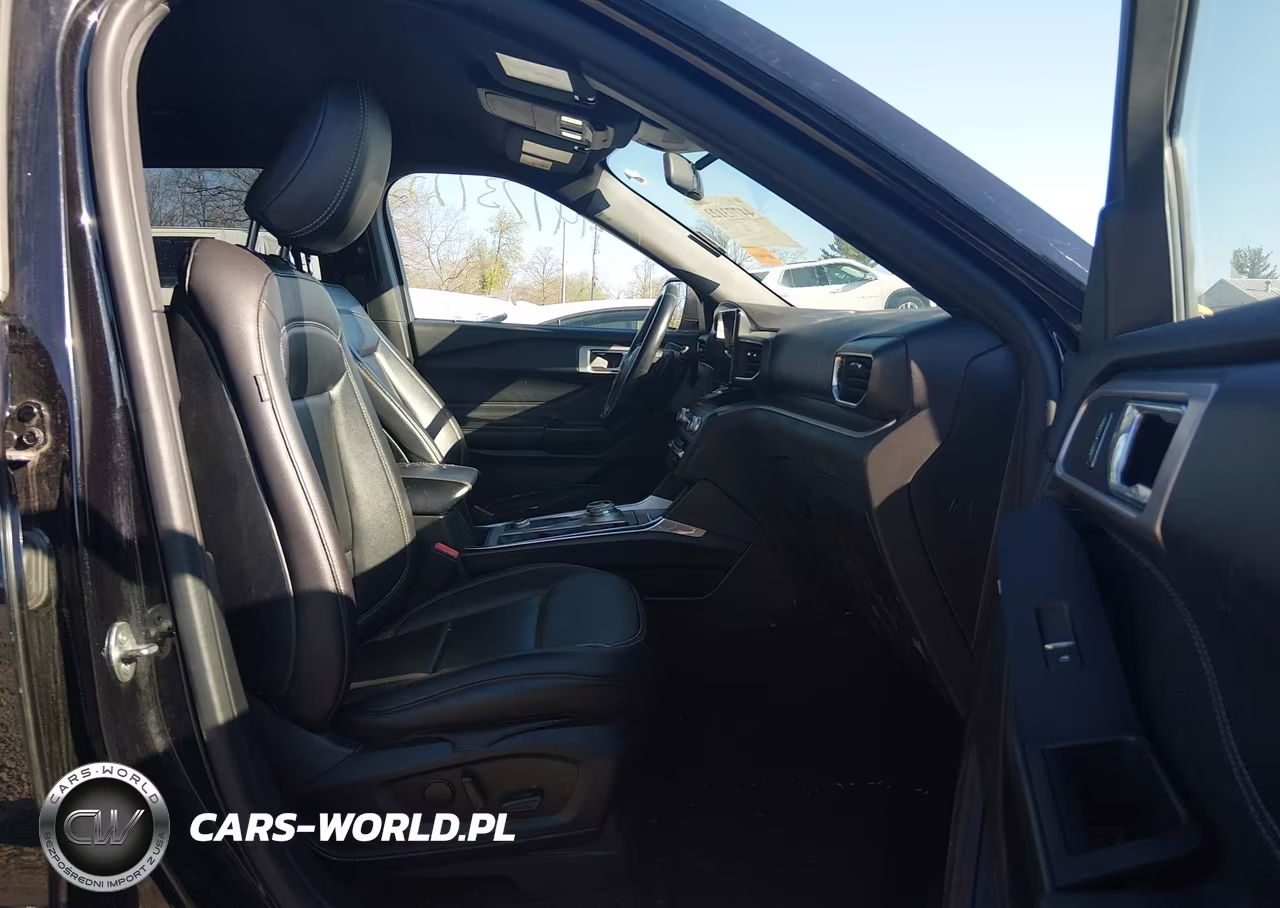 2020 Ford Explorer Xlt VIN:1FMSK8DH8LGC02898 - 5