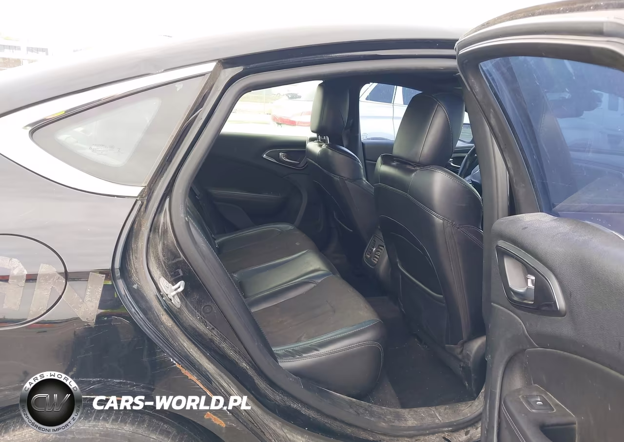 2015 Chrysler 200 S VIN:1C3CCCBG1FN527514 - 8