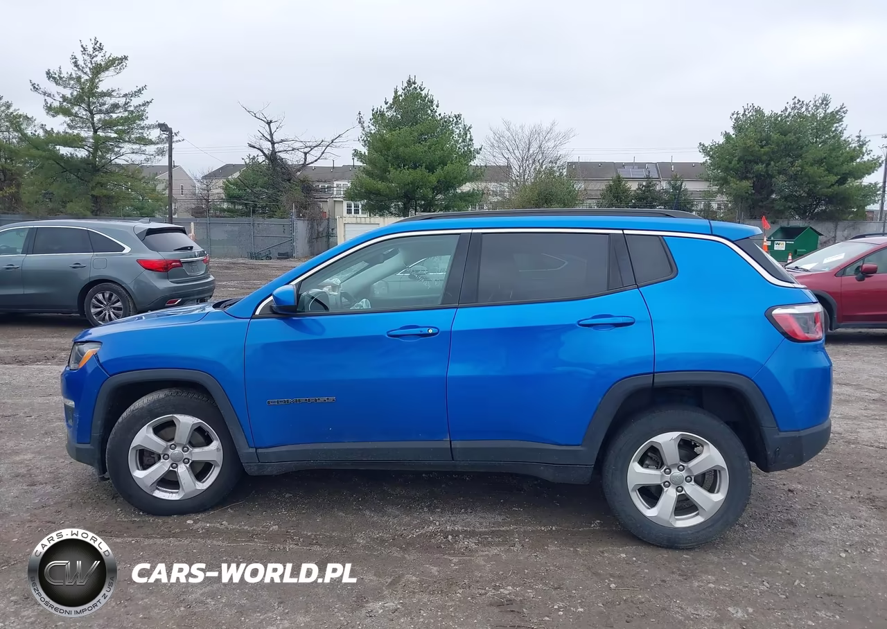 2018 Jeep Compass Latitude 4X4 VIN:3C4NJDBB5JT455715 - 14