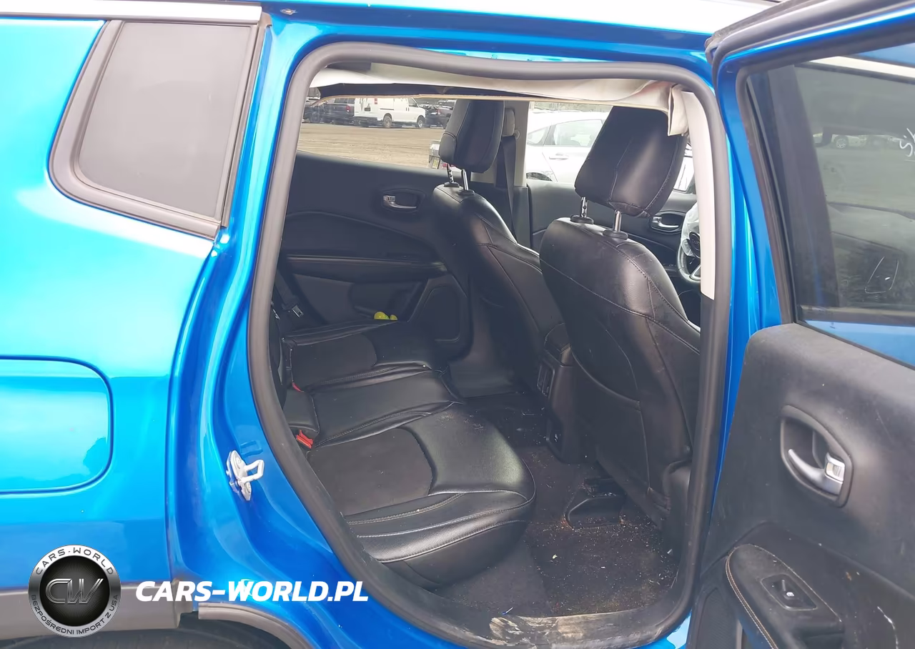 2018 Jeep Compass Latitude 4X4 VIN:3C4NJDBB5JT455715 - 8