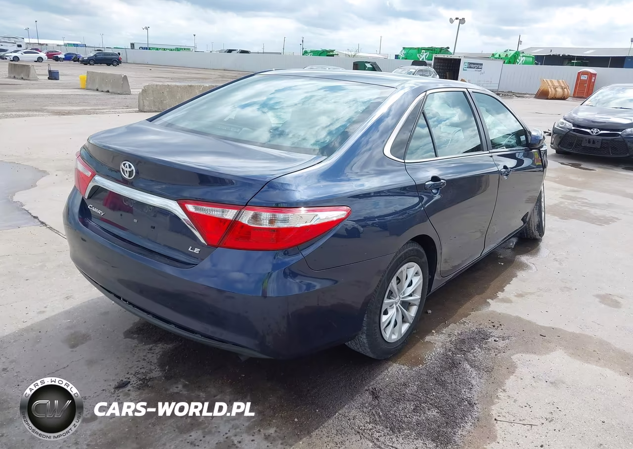 2016 Toyota Camry Le VIN:4T4BF1FK0GR576665 - 4