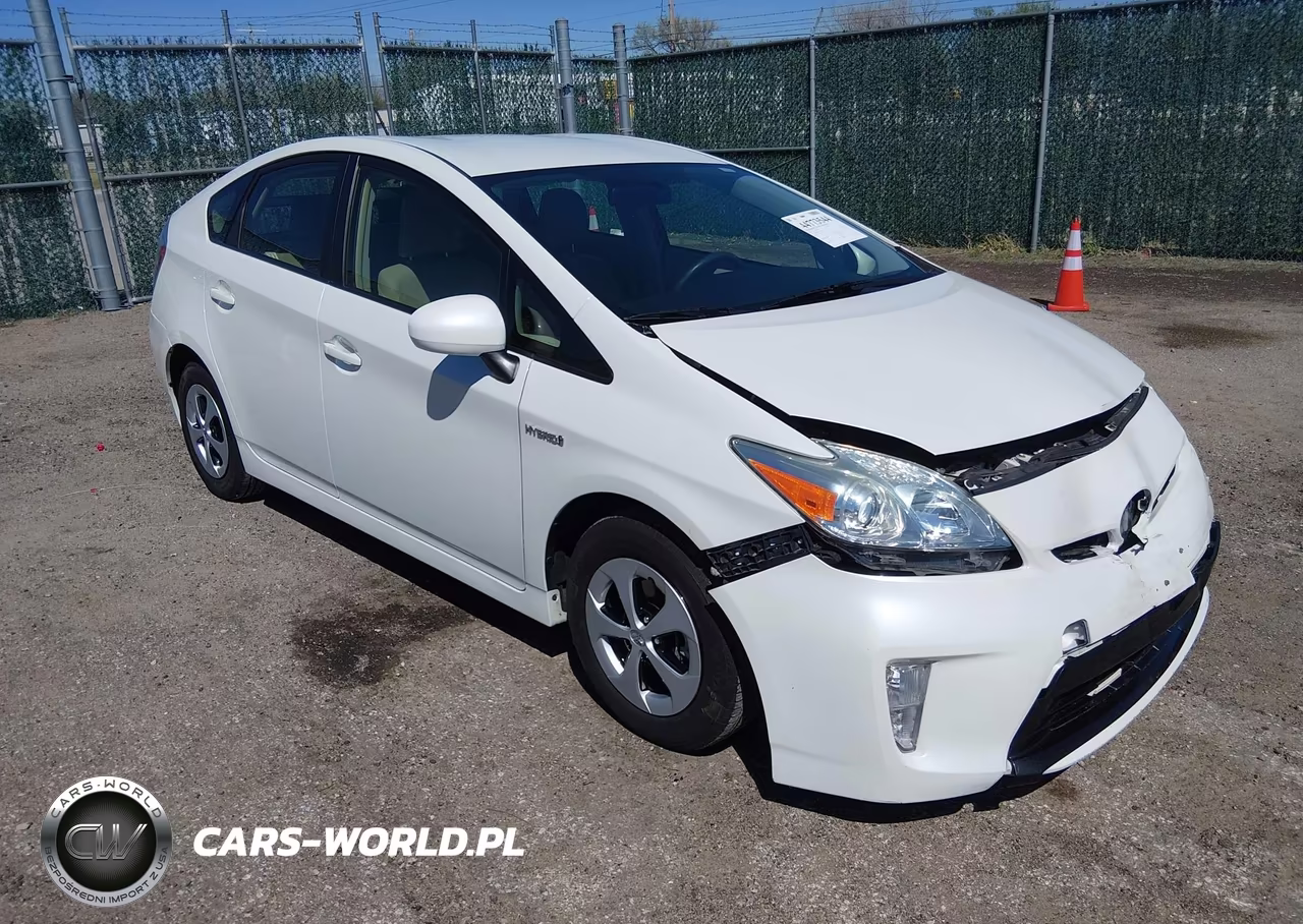 2014 Toyota Prius Two – zdjęcie 1 z 16