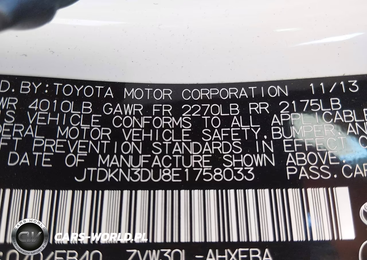 2014 Toyota Prius Two VIN:JTDKN3DU8E1758033 - 9