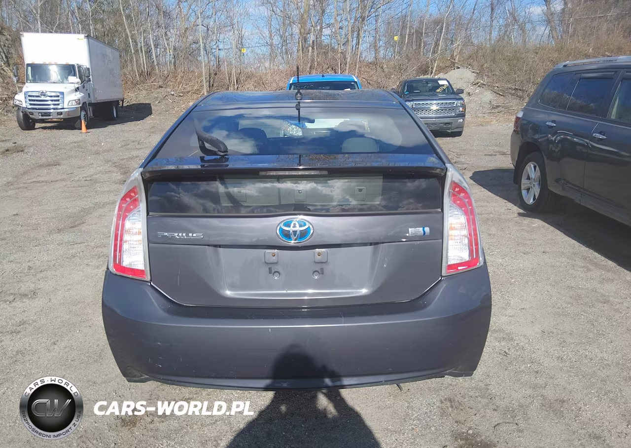 2013 Toyota Prius Two VIN:JTDKN3DU9D5607290 - 17