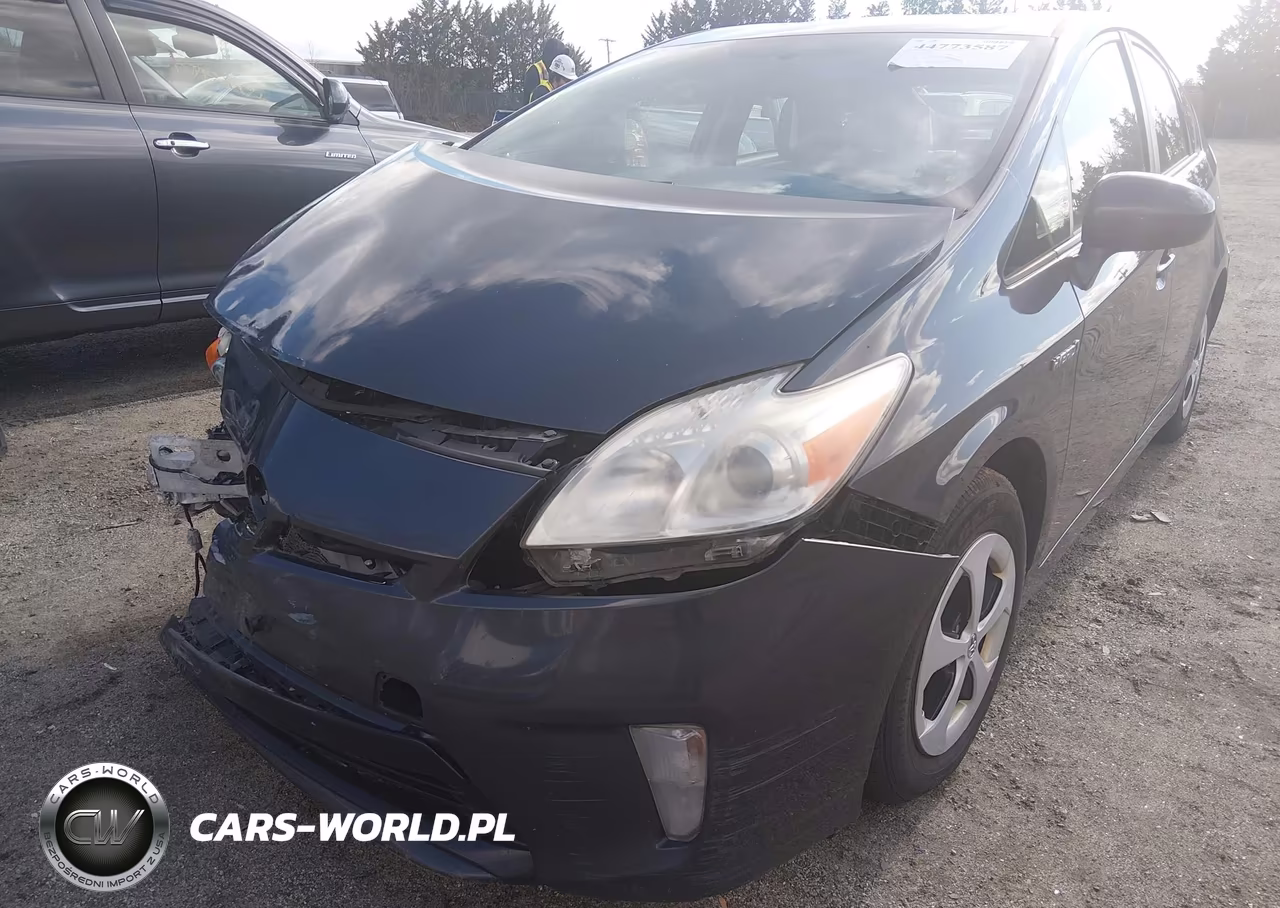 2013 Toyota Prius Two VIN:JTDKN3DU9D5607290 - 18